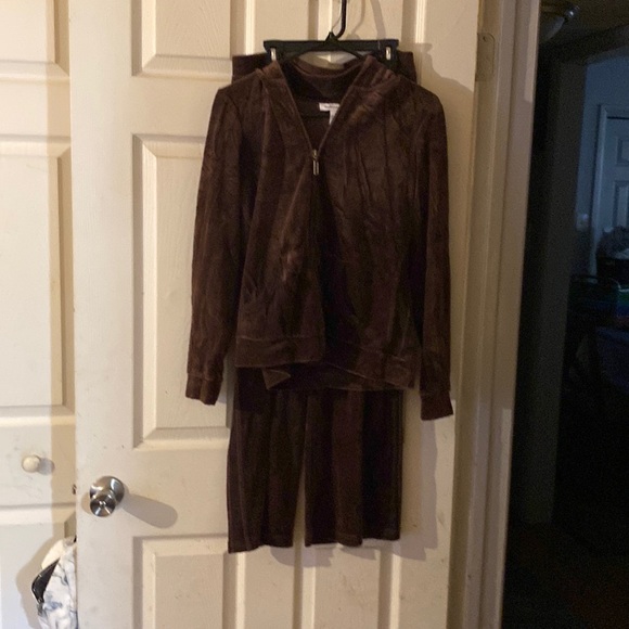 2pcs brown valor jogging suit - Picture 1 of 8